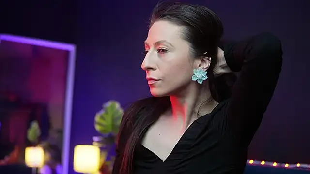 RubyRosa online show from April 2026 10:04:02 PM