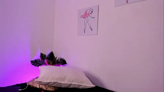 Snapshot of BianncaRibeiro chatting on February 2026 02:13:02 AM BianncaRibeiro online show from February 2026 02:13:02 AM