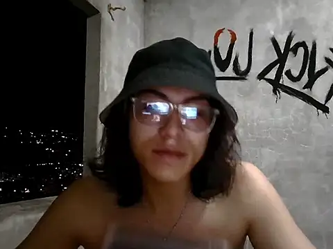 dirty model online show from May 2026 03:02:02 AM