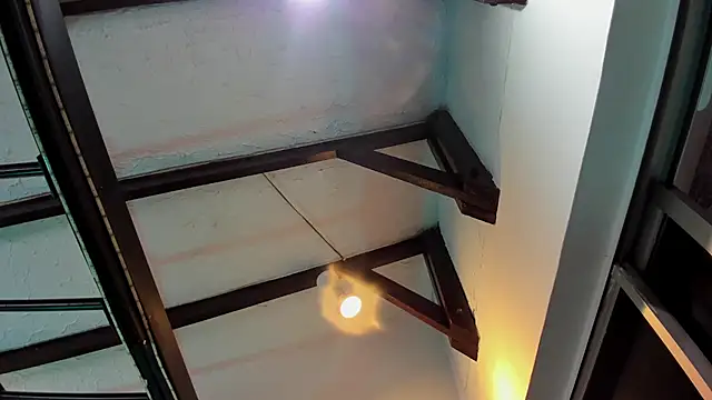 ItaloMoore online show from December 2025 11:59:02 AM