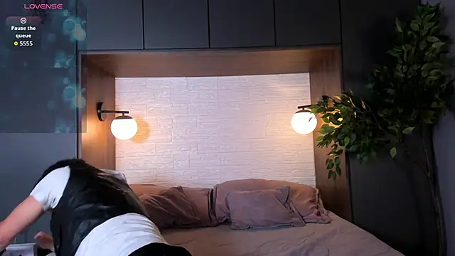 Snapshot of NoahDupont chatting on September 2025 07:28:01 PM NoahDupont online show from September 2025 07:28:01 PM