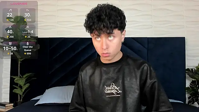 Snapshot of NoahDupont chatting on October 2025 07:03:02 PM NoahDupont online show from October 2025 07:03:02 PM