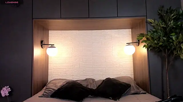 Snapshot of NoahDupont chatting on October 2025 01:23:01 PM NoahDupont online show from October 2025 01:23:01 PM