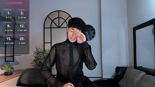 Snapshot of NoahDupont chatting on October 2025 11:33:02 AM NoahDupont online show from October 2025 11:33:02 AM