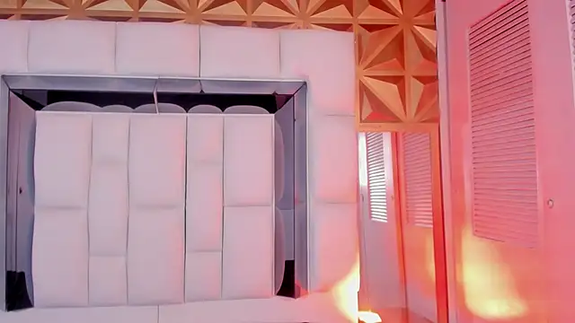 Angel Dustt18 online show from September 2025 07:25:01 PM