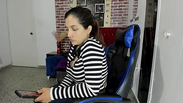 Snapshot of Jessica_ly90 chatting on October 2025 01:23:02 PM Jessica ly90 online show from October 2025 01:23:02 PM