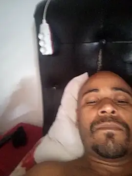 reisloko online show from November 2025 06:18:01 PM