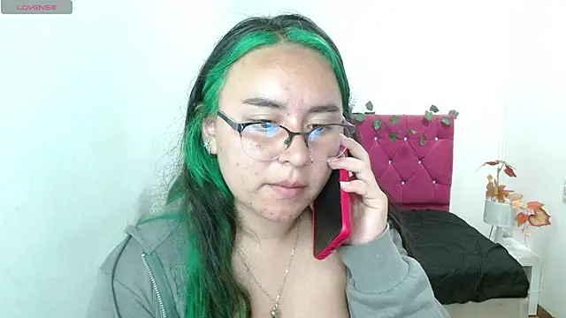 Snapshot of SashaGrey__ chatting on October 2025 03:32:01 PM SashaGrey online show from October 2025 03:32:01 PM