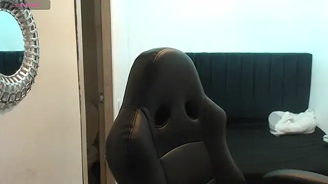 Snapshot of SashaGrey__ chatting on October 2025 12:33:02 AM SashaGrey online show from October 2025 12:33:02 AM