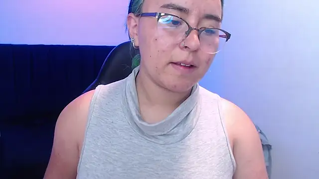 Snapshot of SashaGrey__ chatting on October 2025 03:04:01 PM SashaGrey online show from October 2025 03:04:01 PM