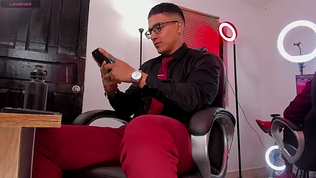 Dash Bukoski online show from October 2025 11:52:02 AM