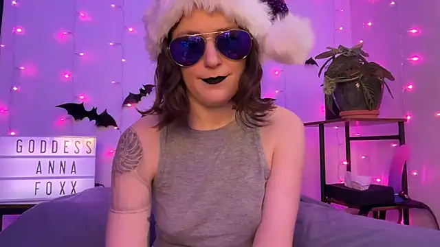 mistressannafoxx online show from December 2025 10:07:01 PM