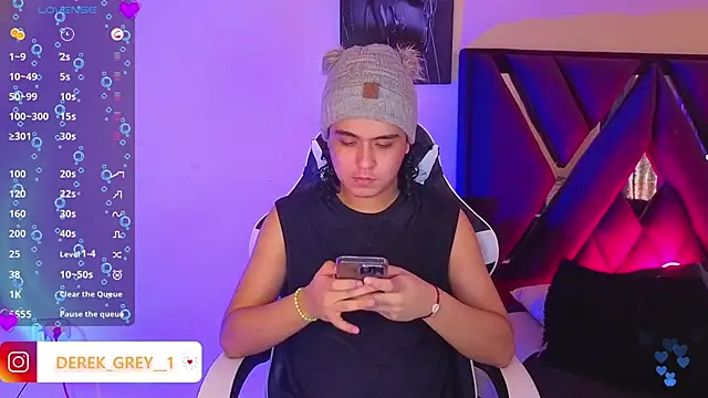 derek greyy  online show from October 2025 07:54:01 PM