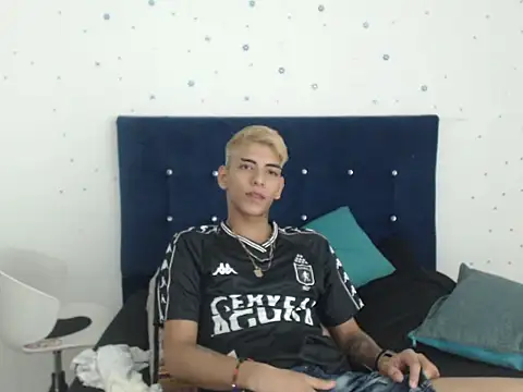 SkyAndSeth online show from October 2025 01:34:01 PM