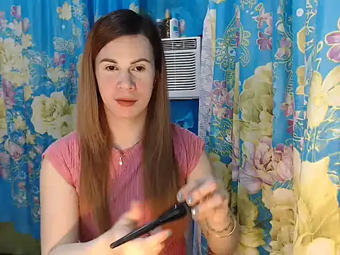 Snapshot of 042787DONNA chatting on May 2026 06:31:02 AM 042787DONNA online show from May 2026 06:31:02 AM