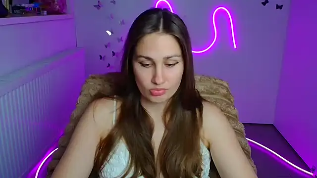 Stefanie Sweet online show from June 2026 05:21:02 AM