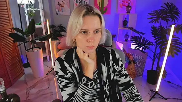 Snapshot of BethanyCloud chatting on October 2025 05:31:02 AM BethanyCloud online show from October 2025 05:31:02 AM