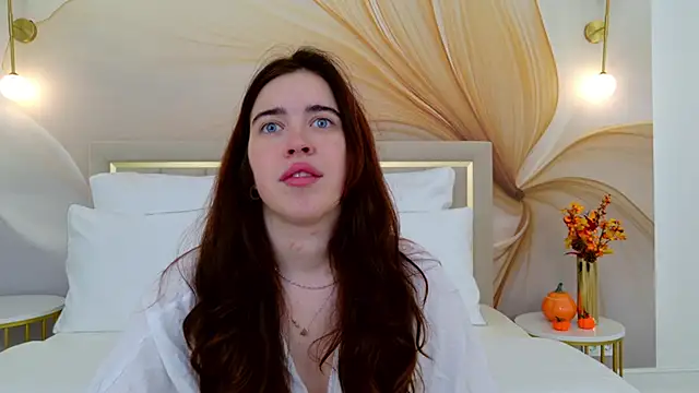 KimberlyBond online show from September 2025 03:04:02 PM