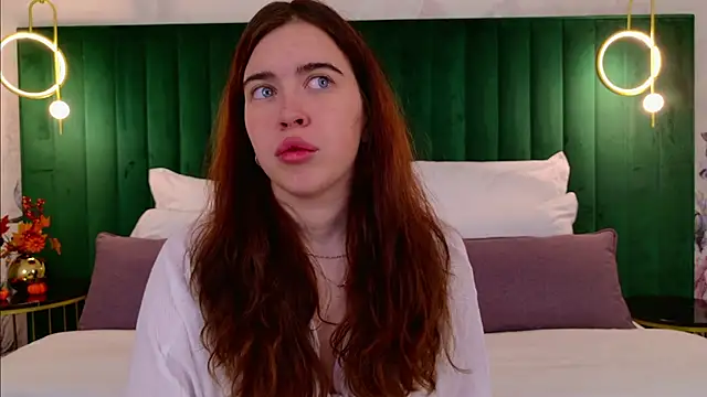 KimberlyBond online show from September 2025 03:05:01 PM