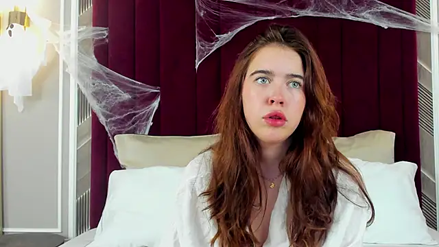 KimberlyBond online show from October 2025 03:03:02 PM