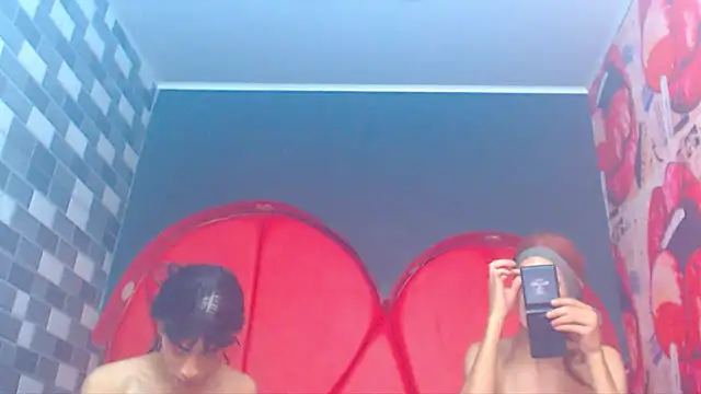 julessxcharlotte online show from January 2026 02:08:01 PM