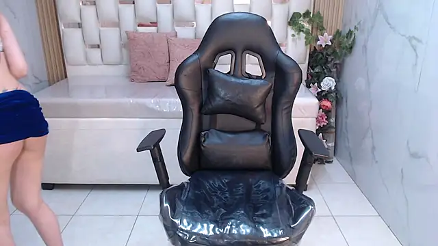 Snapshot of jass_thompson_s chatting on November 2025 12:38:01 PM jass thompson s online show from November 2025 12:38:01 PM