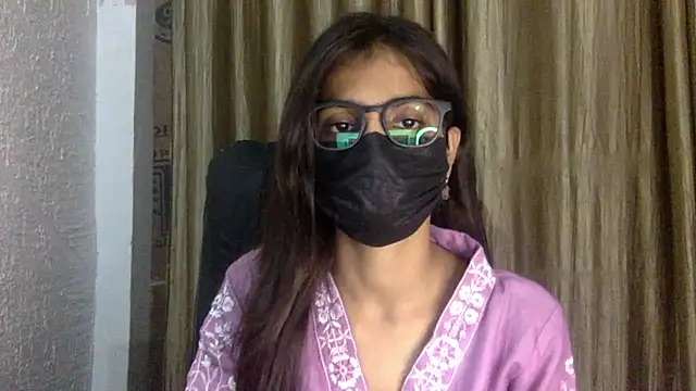 Snapshot of _kamyaa09 chatting on October 2025 09:21:01 AM kamyaa09 online show from October 2025 09:21:01 AM