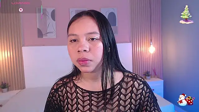 Snapshot of candy_lux30 chatting on November 2025 03:42:02 AM candy lux30 online show from November 2025 03:42:02 AM