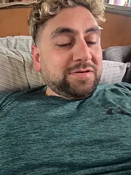 Snapshot of speakonit chatting on October 2025 05:33:02 PM speakonit online show from October 2025 05:33:02 PM