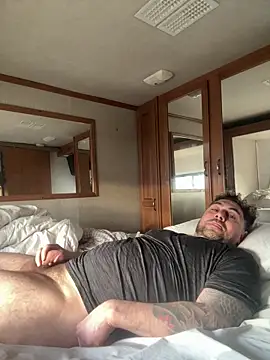 Snapshot of speakonit chatting on February 2026 04:35:01 PM speakonit online show from February 2026 04:35:01 PM