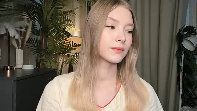 Snapshot of ChinBonnell chatting on November 2025 05:46:01 AM ChinBonnell online show from November 2025 05:46:01 AM