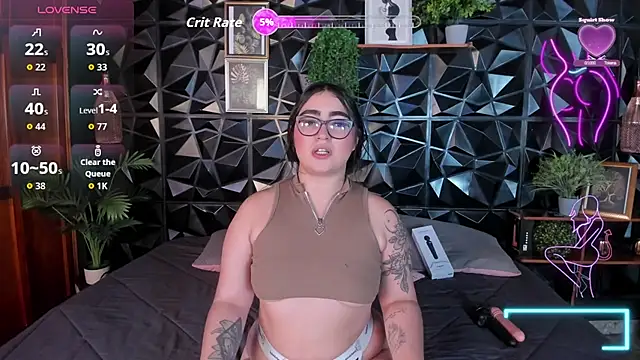 Snapshot of April__foxx chatting on November 2025 03:05:02 PM April foxx online show from November 2025 03:05:02 PM