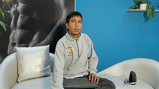 ender h0t online show from January 2026 01:37:02 PM