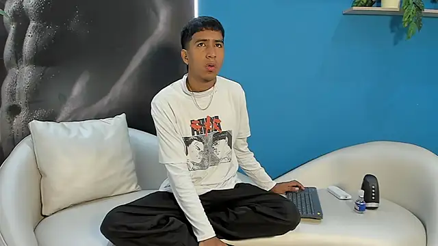 ender h0t online show from February 2026 01:47:01 PM