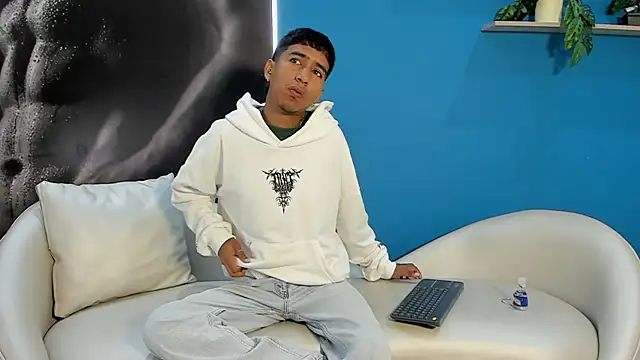 ender h0t online show from February 2026 02:10:02 PM