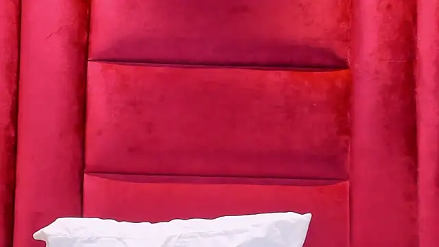 Snapshot of VictoriaFerro chatting on March 2026 01:59:02 PM VictoriaFerro online show from March 2026 01:59:02 PM