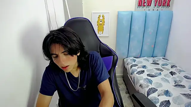 Snapshot of louis_baltazar chatting on September 2025 04:39:01 PM louis baltazar online show from September 2025 04:39:01 PM