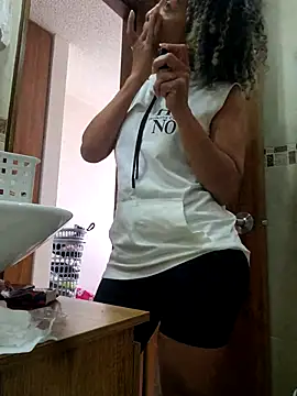 BiiancaEstradaa online show from February 2026 05:47:02 PM