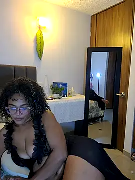 BiiancaEstradaa online show from June 2026 12:30:01 AM