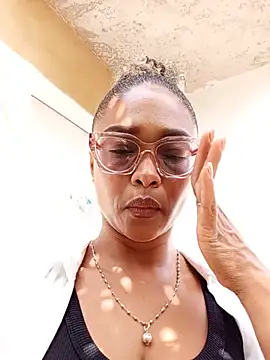 BiiancaEstradaa online show from June 2026 01:53:02 PM