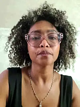 BiiancaEstradaa online show from June 2026 01:37:01 PM