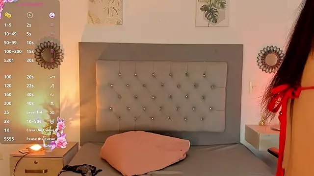 Seraphyne666 online show from October 2025 12:12:02 PM