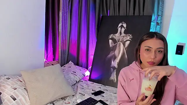 Snapshot of spicy_angels_ chatting on February 2026 12:31:01 AM spicy angels online show from February 2026 12:31:01 AM