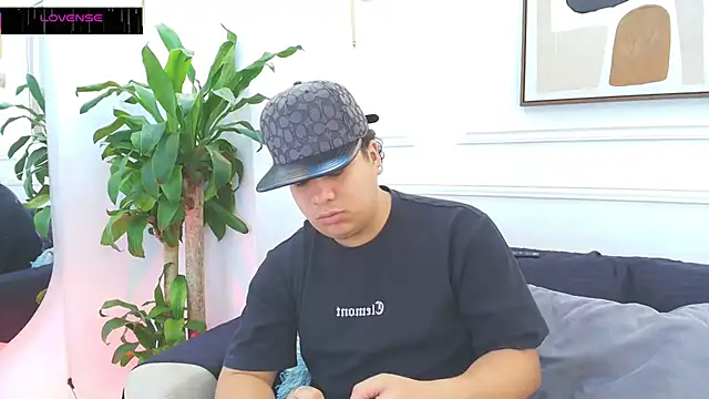 Naim Bennetsex online show from October 2025 06:29:02 PM