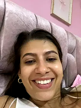 Lenapink19 online show from November 2025 09:57:02 PM