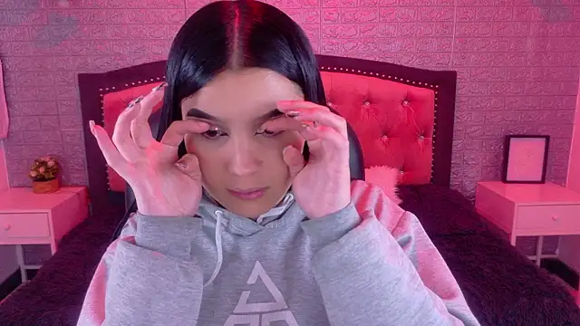 Natalie loffreda online show from February 2026 03:10:01 AM