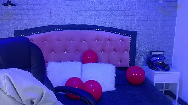 Natalie loffreda online show from February 2026 03:06:01 AM