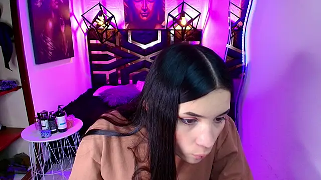 Natalie loffreda online show from June 2026 08:13:02 PM