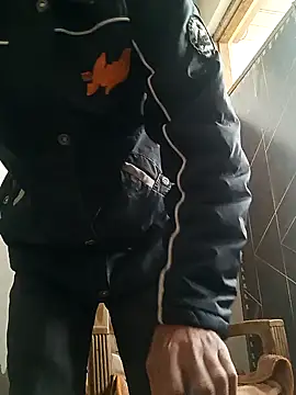 NoxiousFilename online show from December 2025 05:47:02 AM