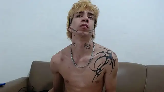 Dan jonson15 online show from December 2025 01:29:02 PM